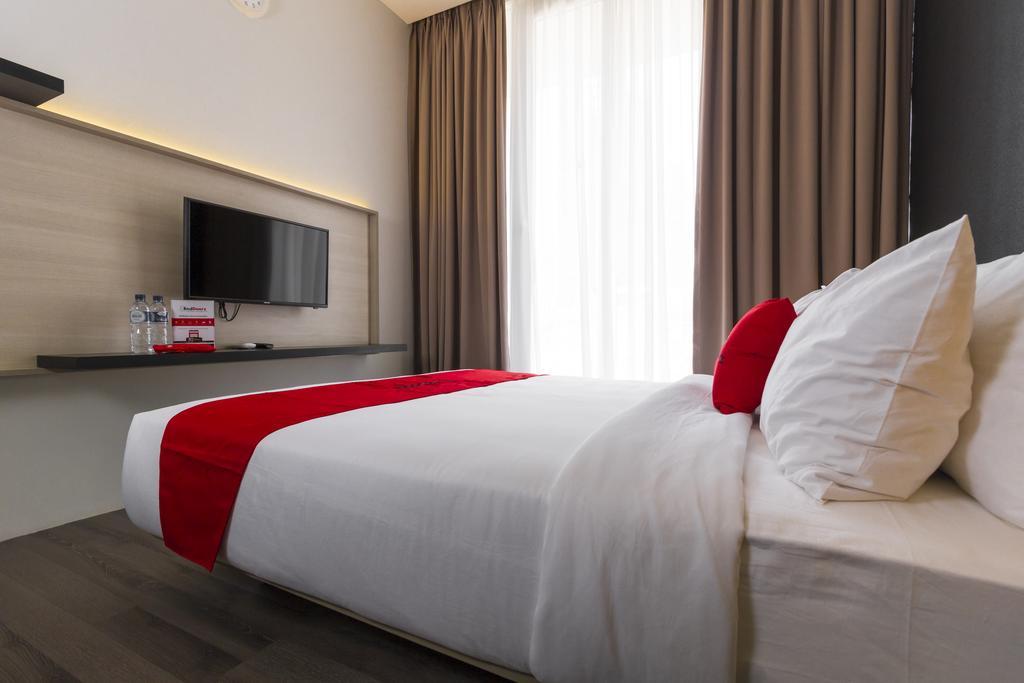 Reddoorz Plus Near Perbanas Jakarta Extérieur photo